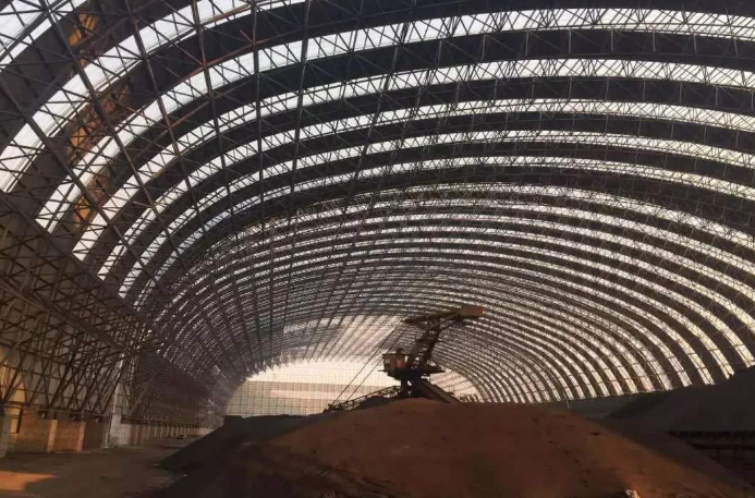 伊犁概述原料场封闭技术的特点和类型